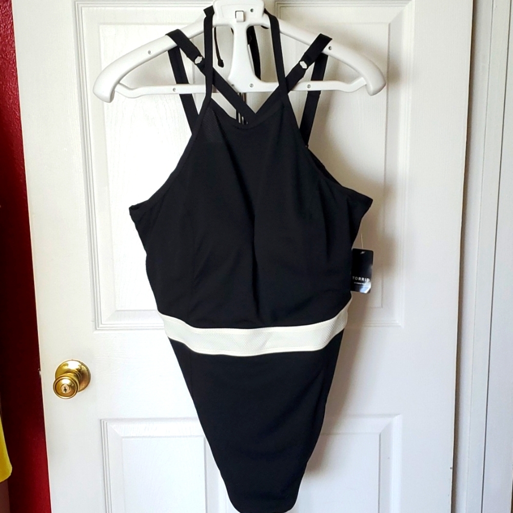 🔥One Piece Torrid Swimsuit, Size 4